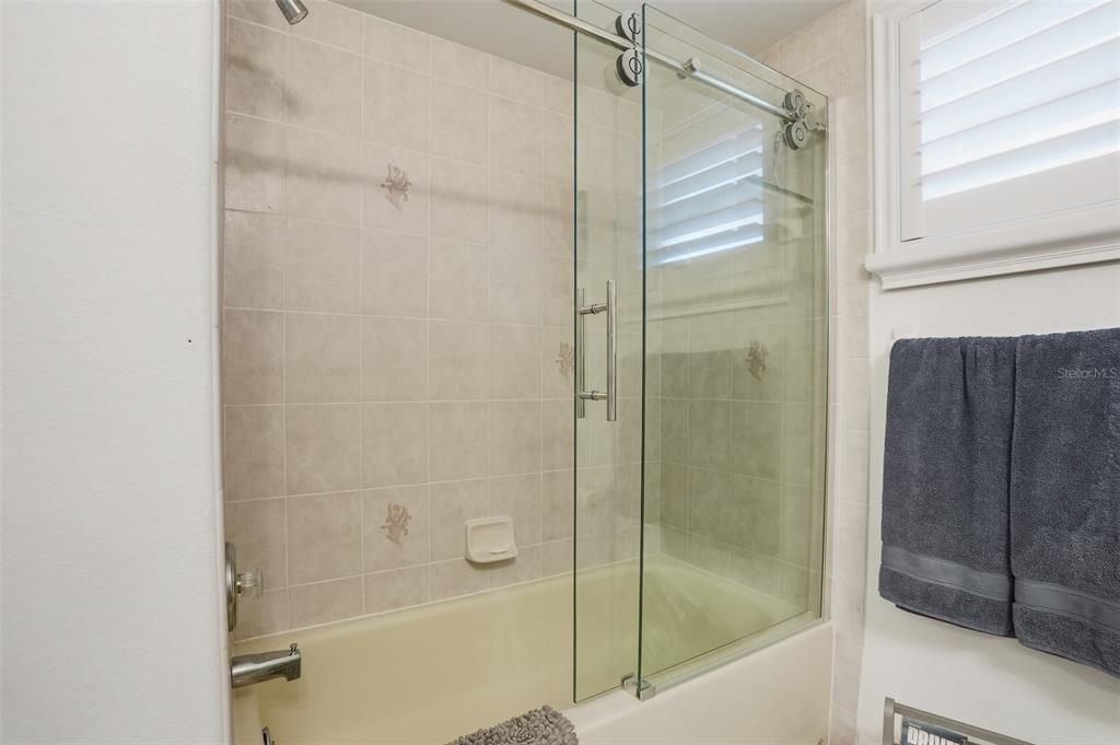 For Sale: $625,000 (3 beds, 2 baths, 2648 Square Feet)