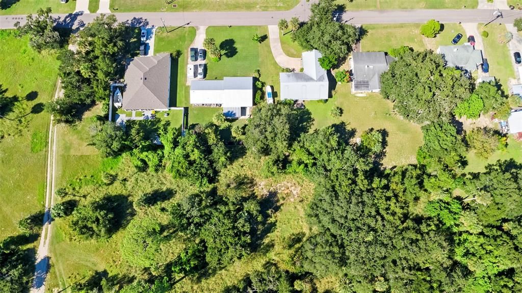 En Venta: $750,000 (2.04 acres)