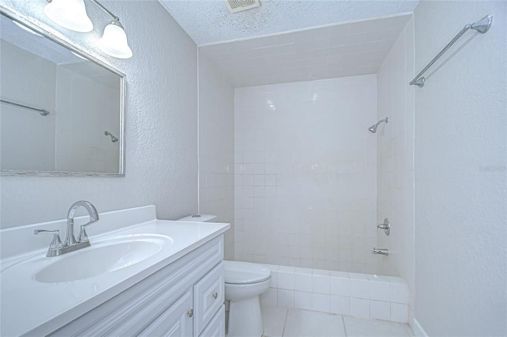 En Venta: $399,900 (3 camas, 2 baños, 1610 Pies cuadrados)