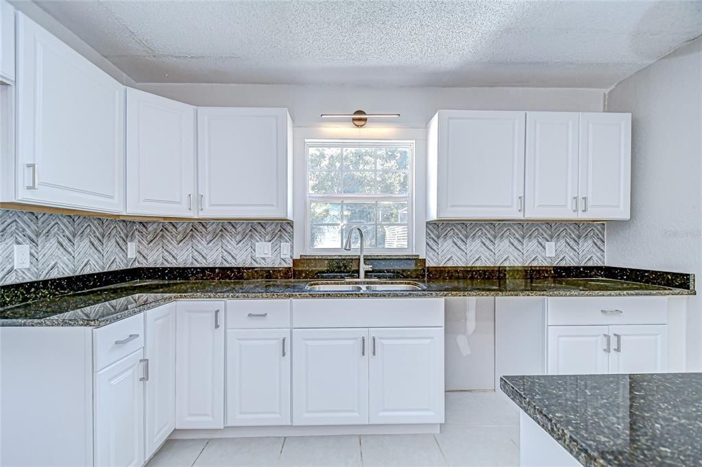 En Venta: $399,900 (3 camas, 2 baños, 1610 Pies cuadrados)