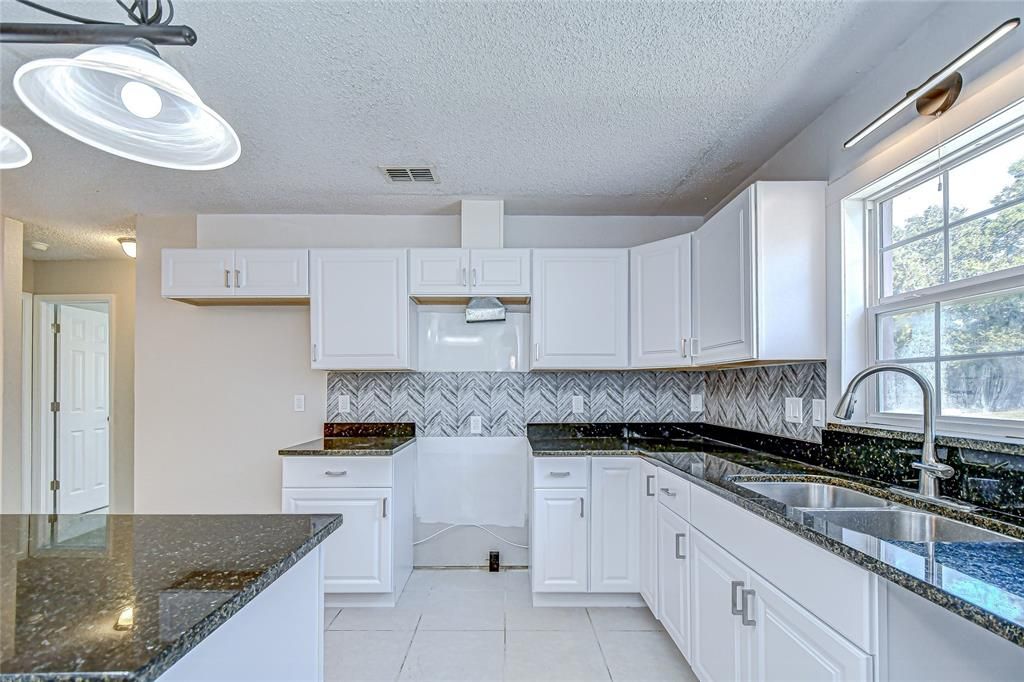 En Venta: $399,900 (3 camas, 2 baños, 1610 Pies cuadrados)