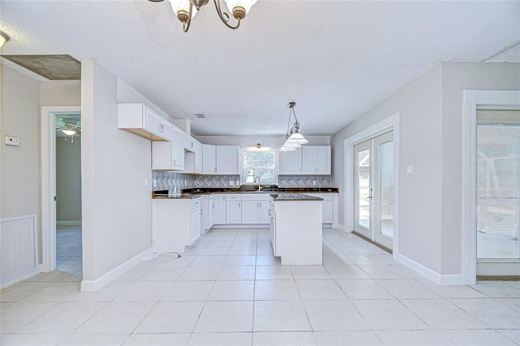 En Venta: $399,900 (3 camas, 2 baños, 1610 Pies cuadrados)