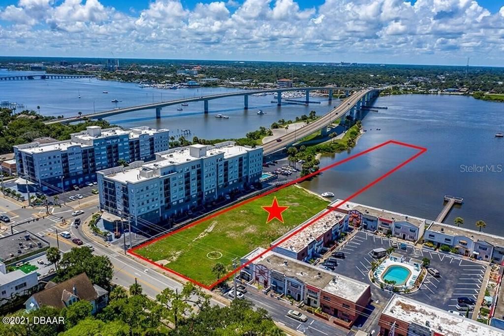 待售: $3,300,000 (1.20 acres)