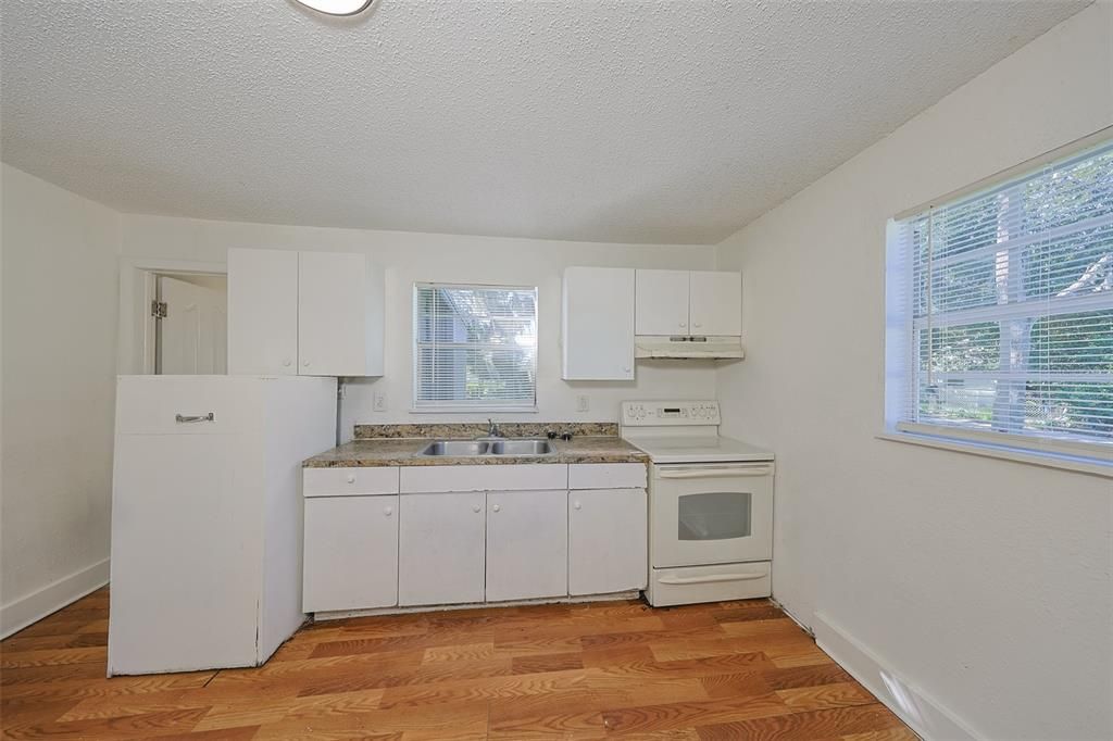 En Venta: $159,900 (2 camas, 1 baños, 840 Pies cuadrados)