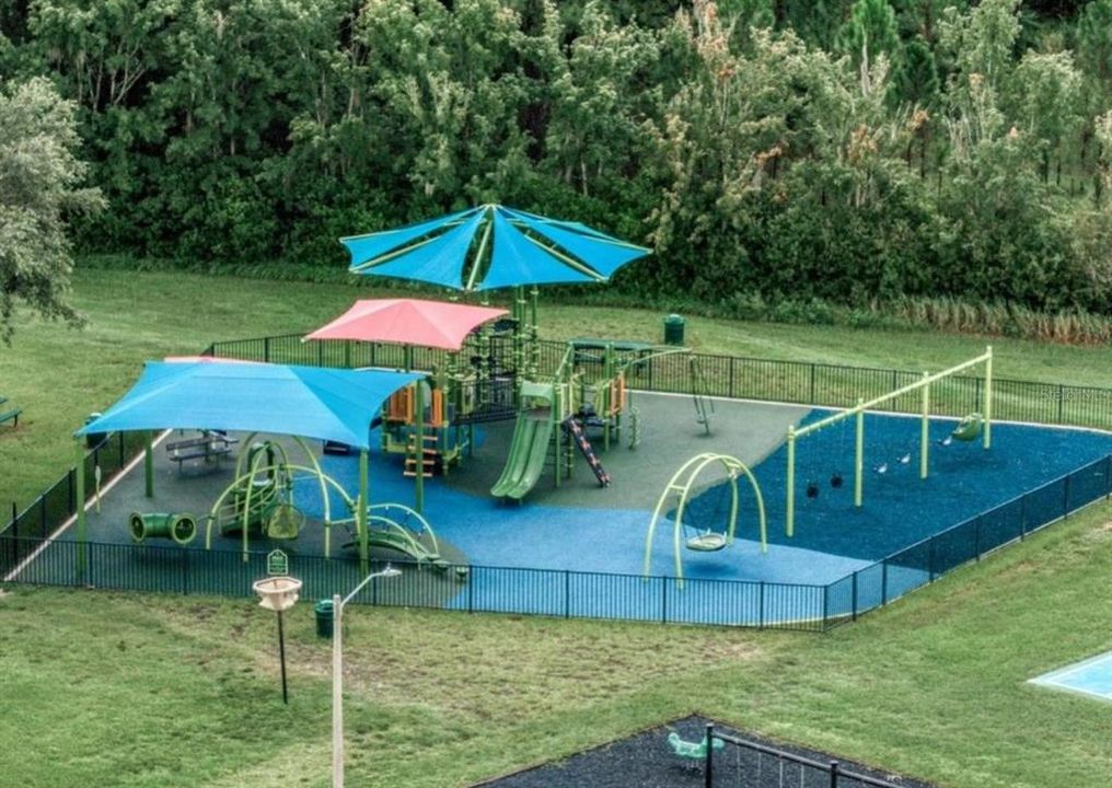 待售: $355,000 (4 贝兹, 3 浴室, 1706 平方英尺)