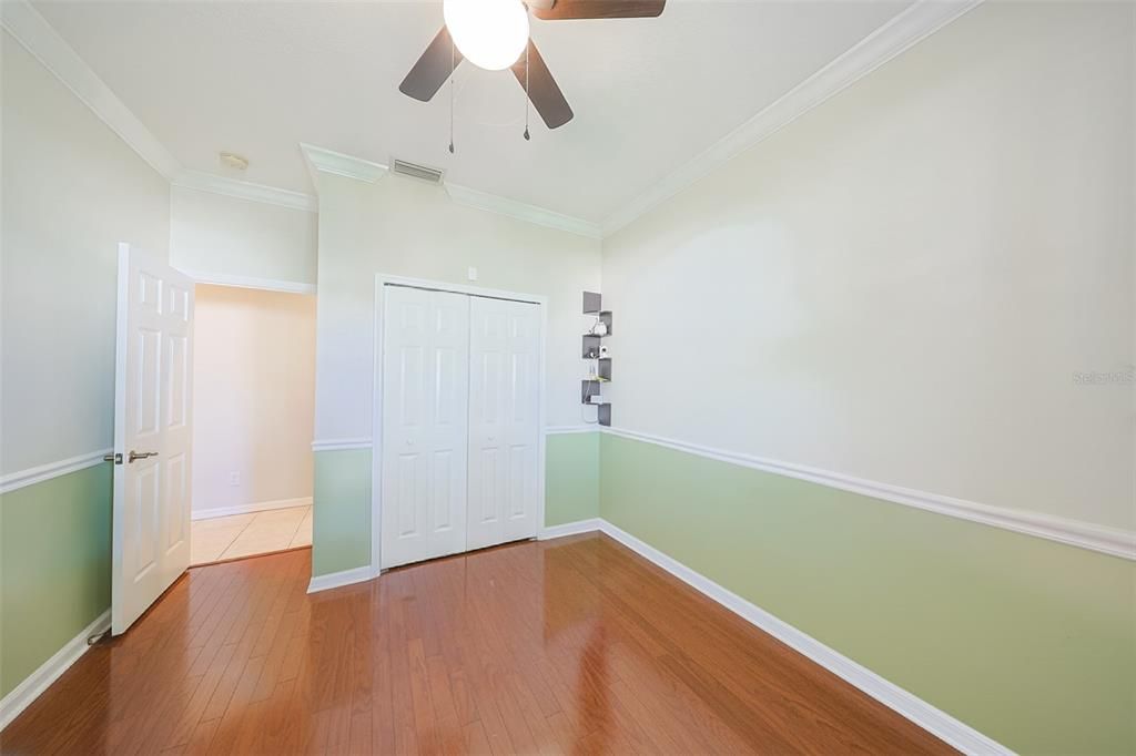 Под контрактом: $339,900 (4 спален, 2 ванн, 1997 Квадратных фут)