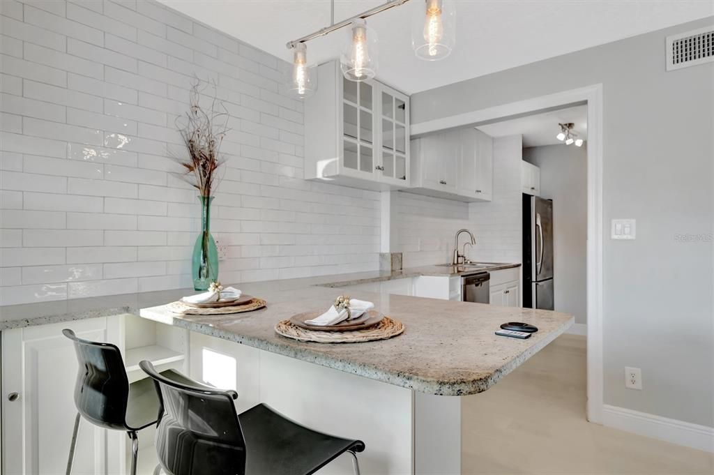 待售: $235,000 (1 贝兹, 1 浴室, 562 平方英尺)