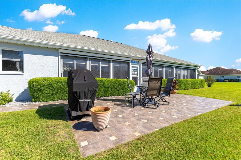 For Sale: $339,900 (3 beds, 2 baths, 1714 Square Feet)