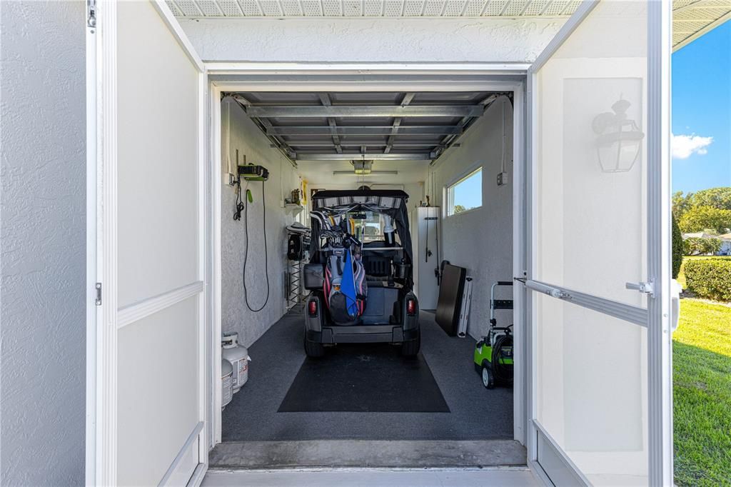 For Sale: $339,900 (3 beds, 2 baths, 1714 Square Feet)