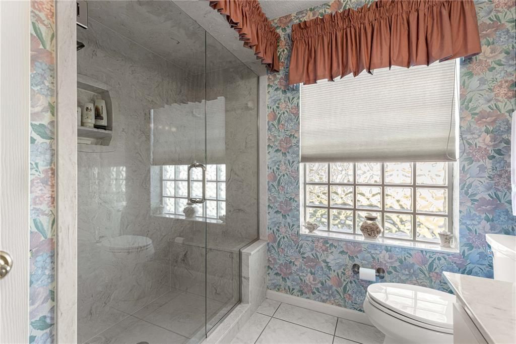 For Sale: $339,900 (3 beds, 2 baths, 1714 Square Feet)