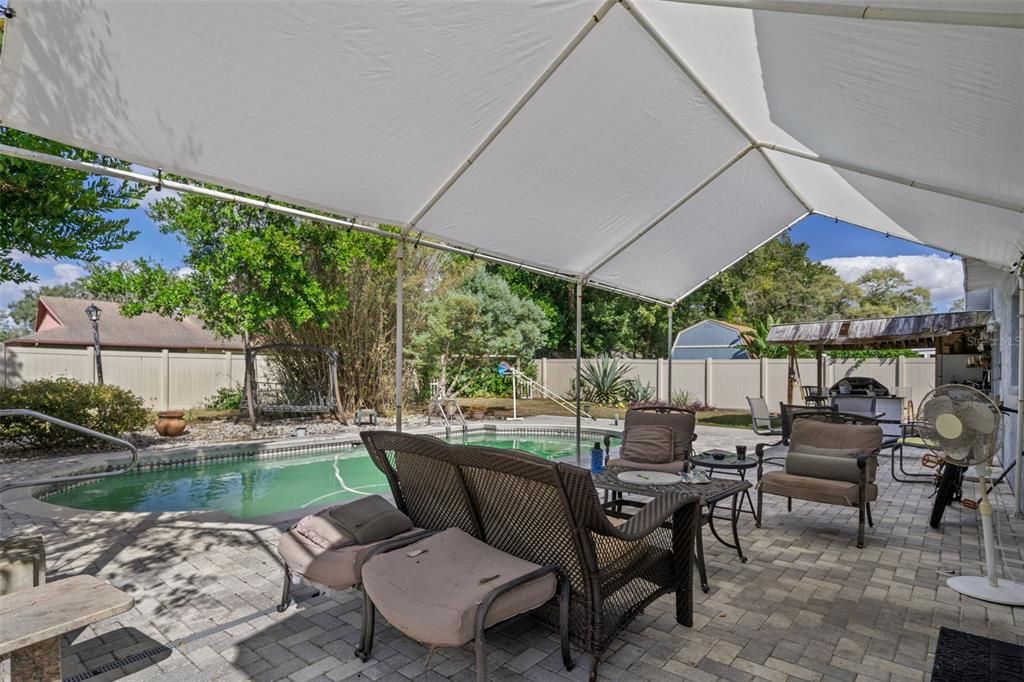 На продажу: $299,900 (3 спален, 2 ванн, 1400 Квадратных фут)