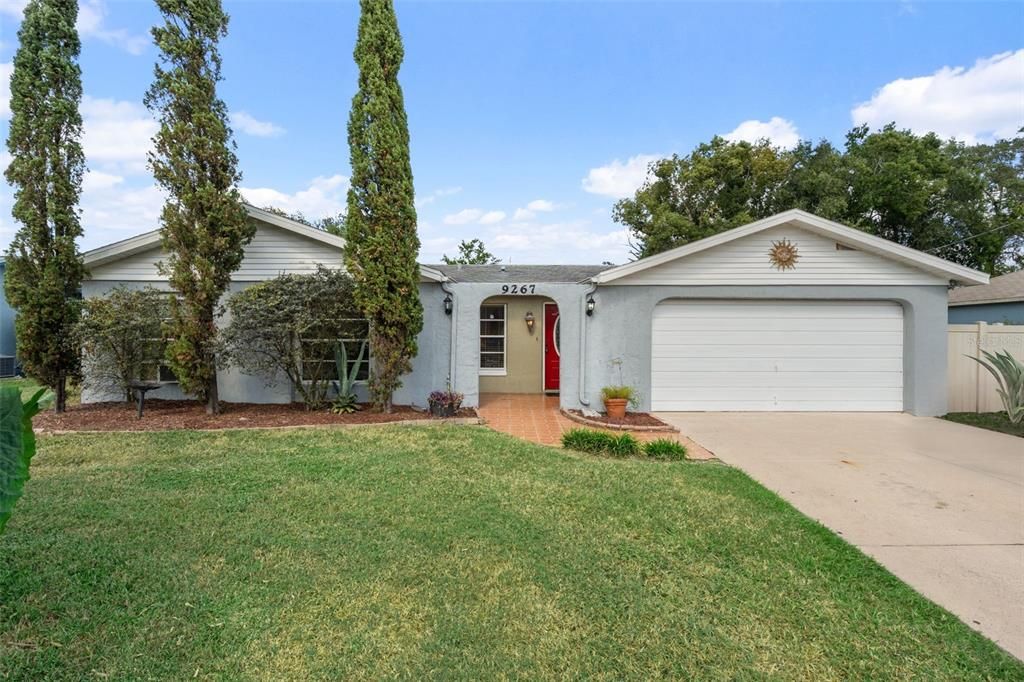 На продажу: $299,900 (3 спален, 2 ванн, 1400 Квадратных фут)