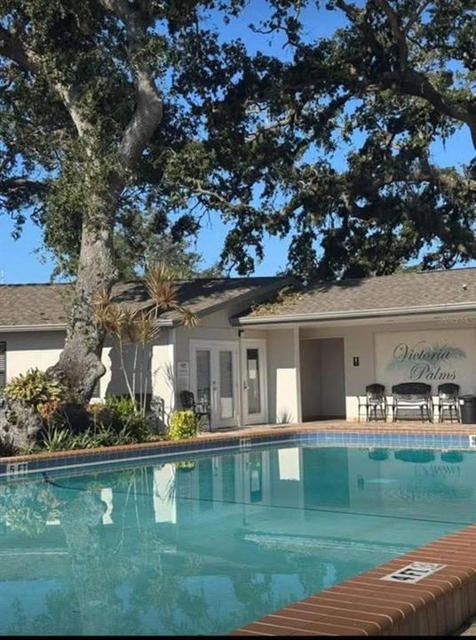 For Sale: $278,999 (2 beds, 2 baths, 1114 Square Feet)