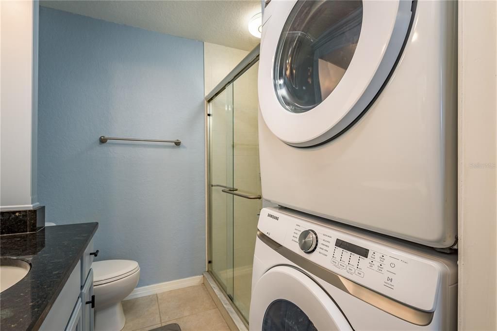 For Sale: $278,999 (2 beds, 2 baths, 1114 Square Feet)