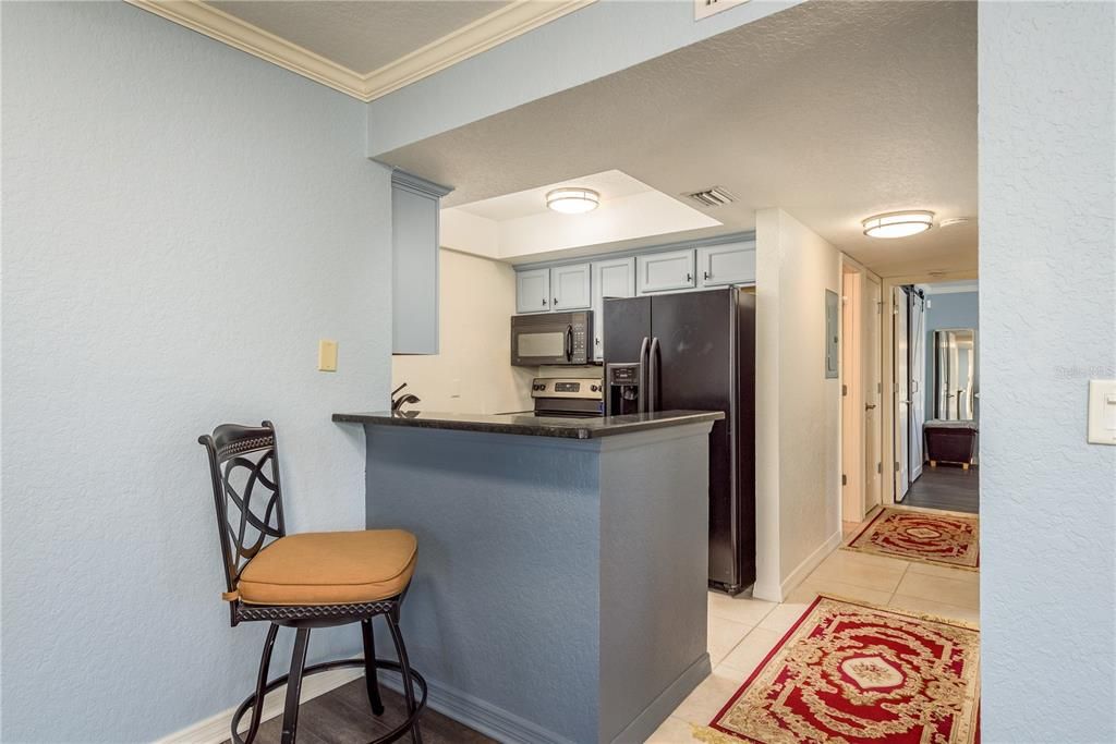 For Sale: $278,999 (2 beds, 2 baths, 1114 Square Feet)