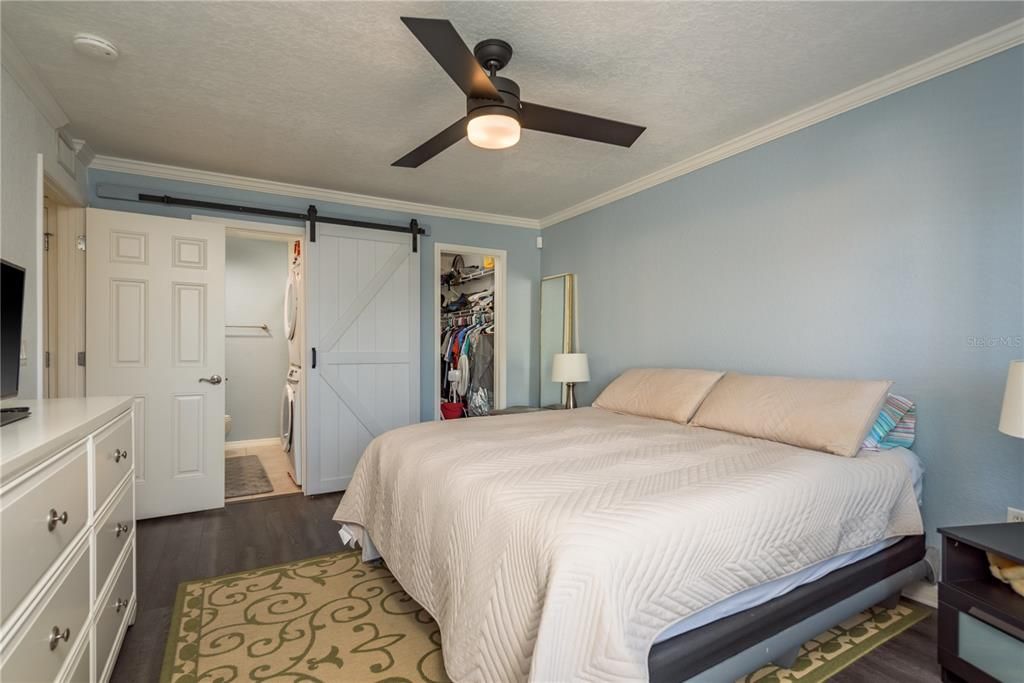 For Sale: $278,999 (2 beds, 2 baths, 1114 Square Feet)