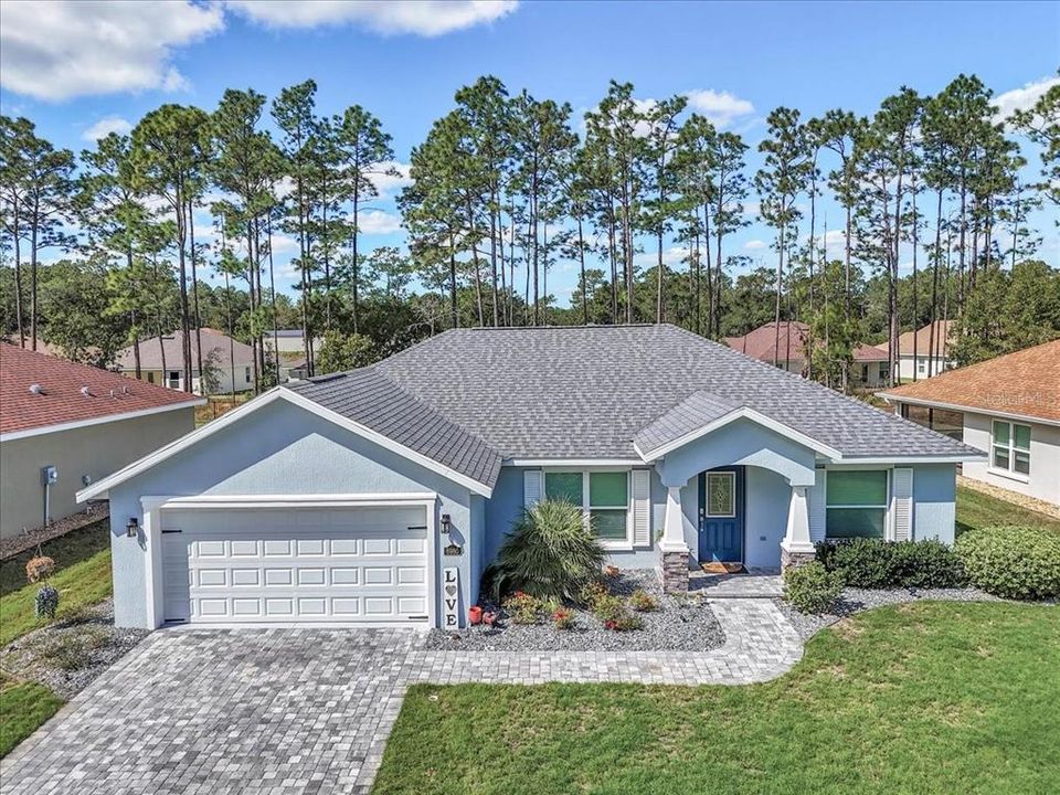 合同活跃: $310,000 (3 贝兹, 2 浴室, 1474 平方英尺)