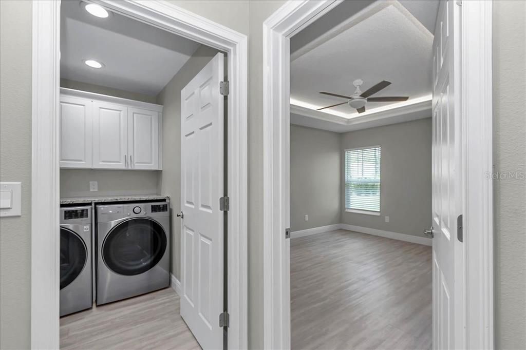 合同活跃: $310,000 (3 贝兹, 2 浴室, 1474 平方英尺)