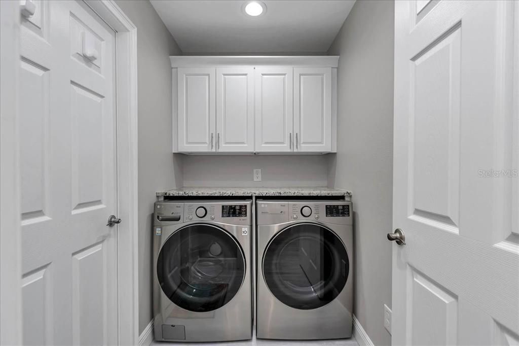 合同活跃: $310,000 (3 贝兹, 2 浴室, 1474 平方英尺)