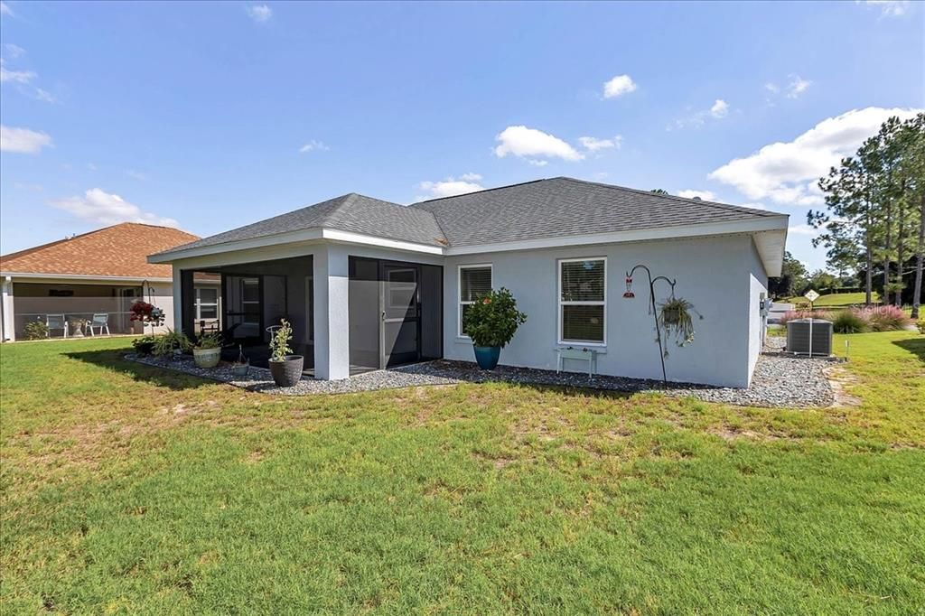 合同活跃: $310,000 (3 贝兹, 2 浴室, 1474 平方英尺)