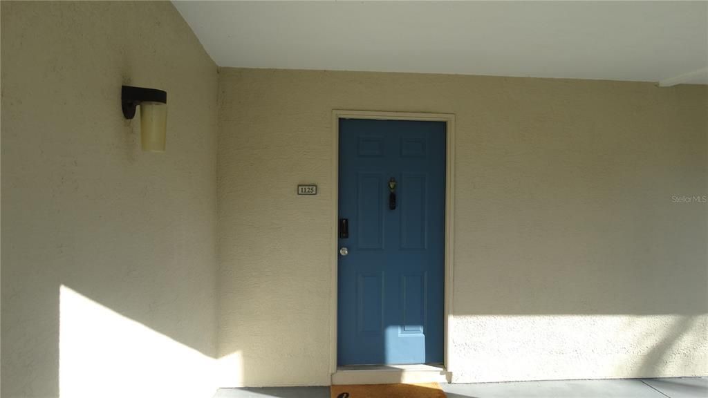 For Sale: $195,000 (1 beds, 1 baths, 842 Square Feet)