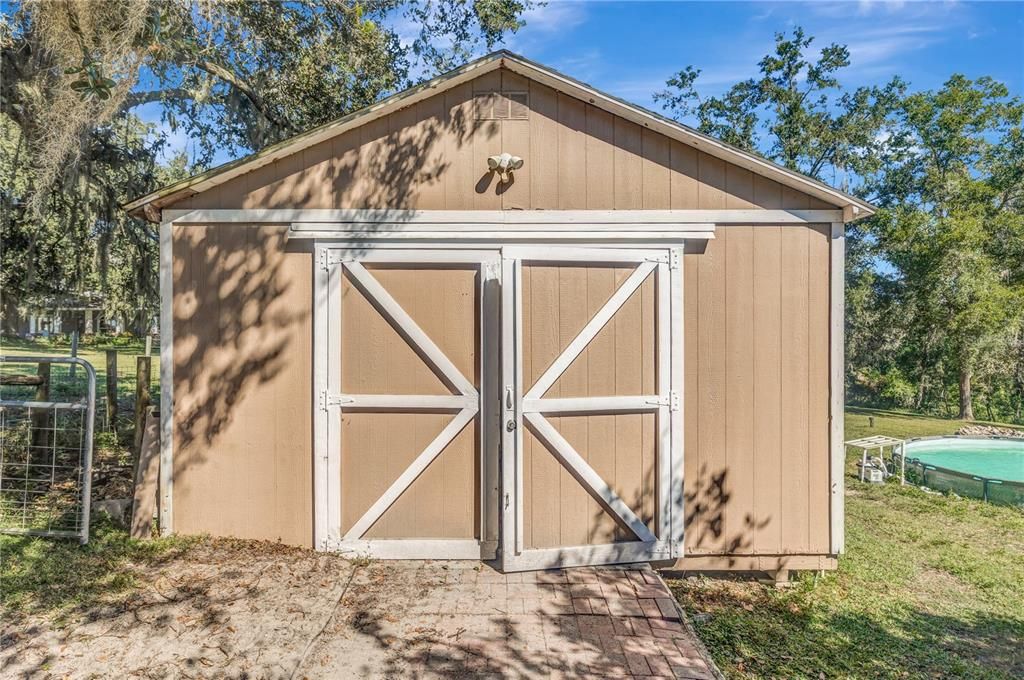 Active With Contract: $558,000 (3 beds, 2 baths, 1654 Square Feet)