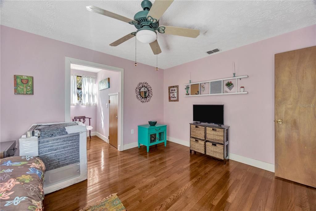 Active With Contract: $558,000 (3 beds, 2 baths, 1654 Square Feet)