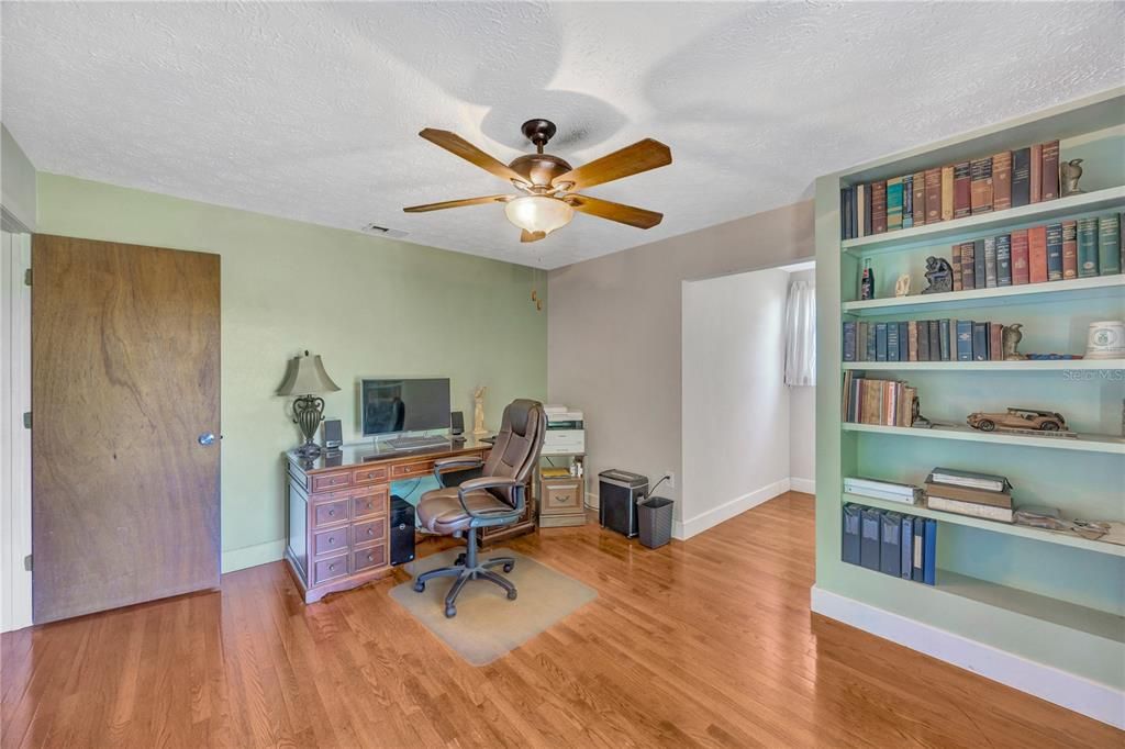 Active With Contract: $558,000 (3 beds, 2 baths, 1654 Square Feet)