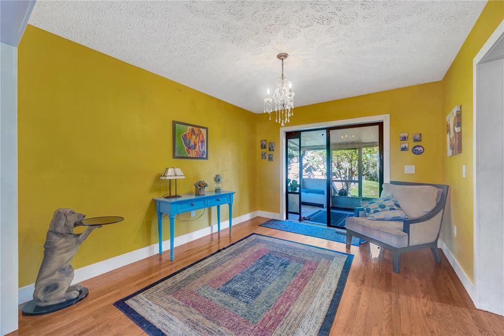 Active With Contract: $558,000 (3 beds, 2 baths, 1654 Square Feet)