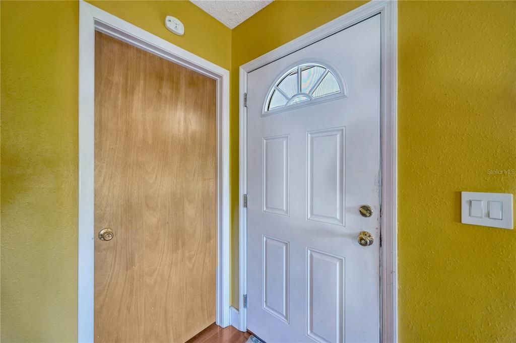 Active With Contract: $558,000 (3 beds, 2 baths, 1654 Square Feet)