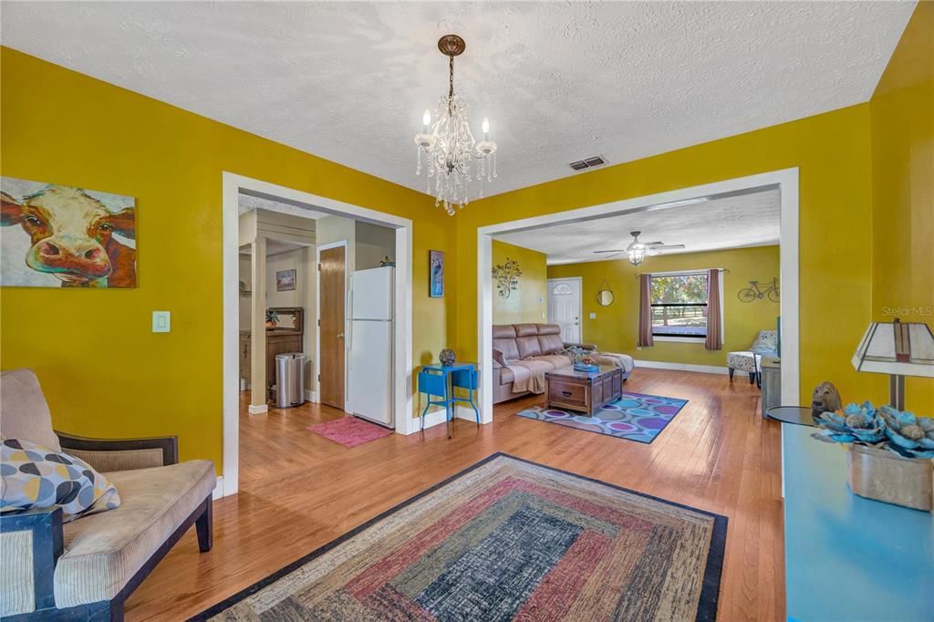 Active With Contract: $558,000 (3 beds, 2 baths, 1654 Square Feet)