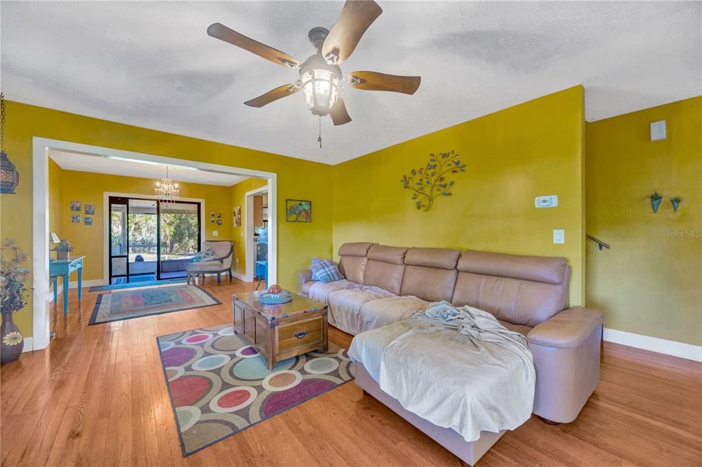 Active With Contract: $558,000 (3 beds, 2 baths, 1654 Square Feet)