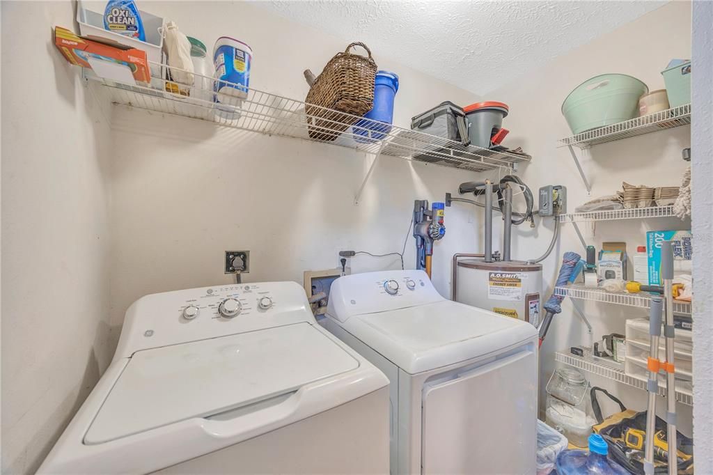 Active With Contract: $558,000 (3 beds, 2 baths, 1654 Square Feet)