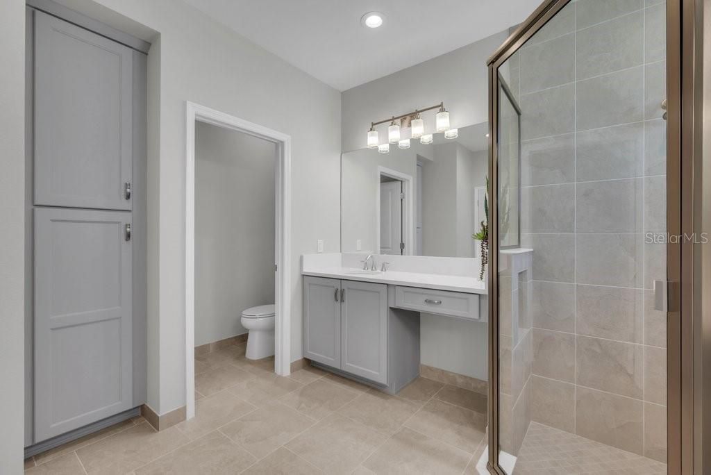 待售: $409,000 (2 贝兹, 2 浴室, 1834 平方英尺)