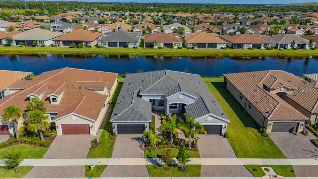 待售: $409,000 (2 贝兹, 2 浴室, 1834 平方英尺)