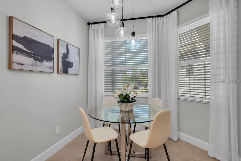 待售: $409,000 (2 贝兹, 2 浴室, 1834 平方英尺)