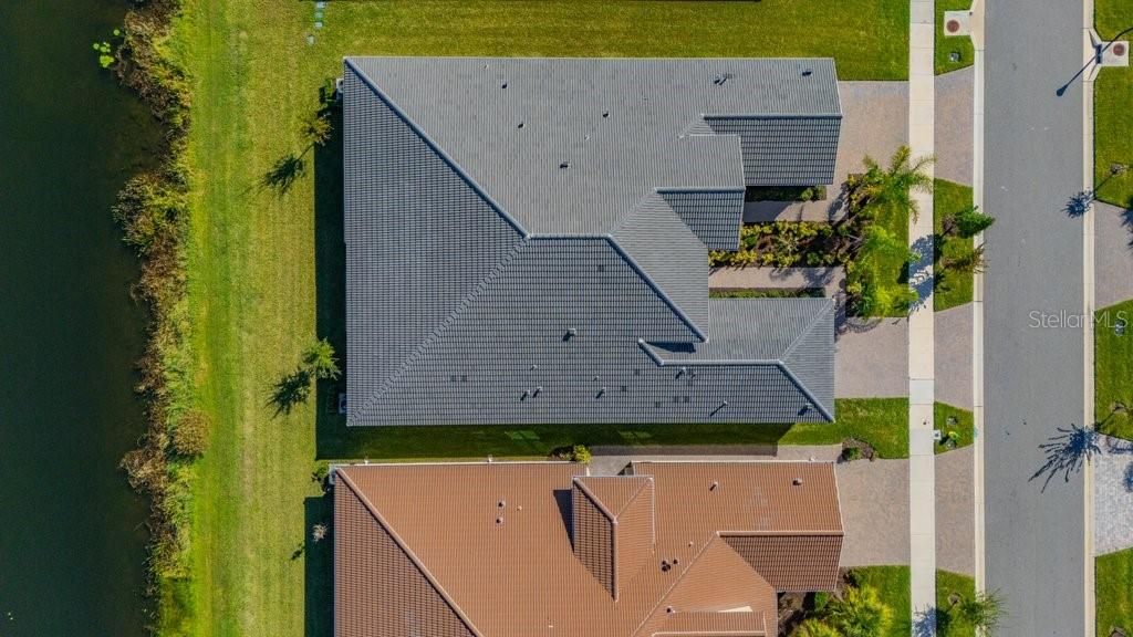 待售: $409,000 (2 贝兹, 2 浴室, 1834 平方英尺)