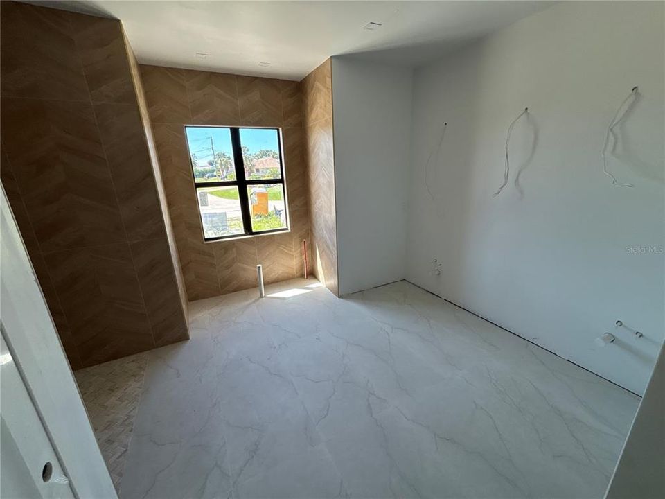 На продажу: $379,900 (4 спален, 3 ванн, 2648 Квадратных фут)