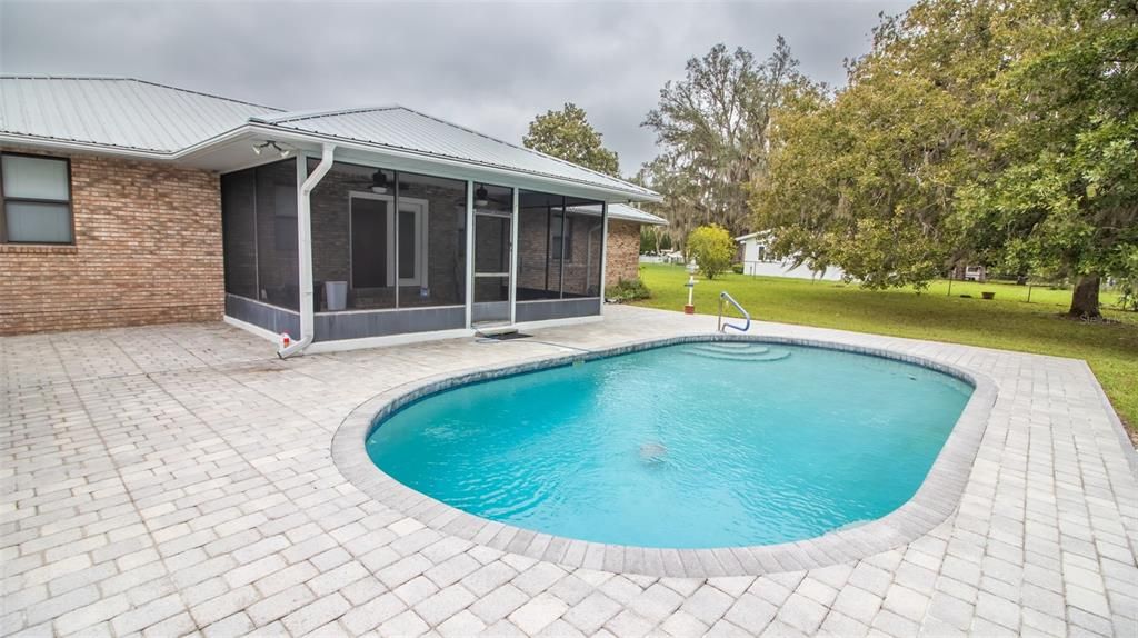 На продажу: $449,500 (3 спален, 2 ванн, 1802 Квадратных фут)