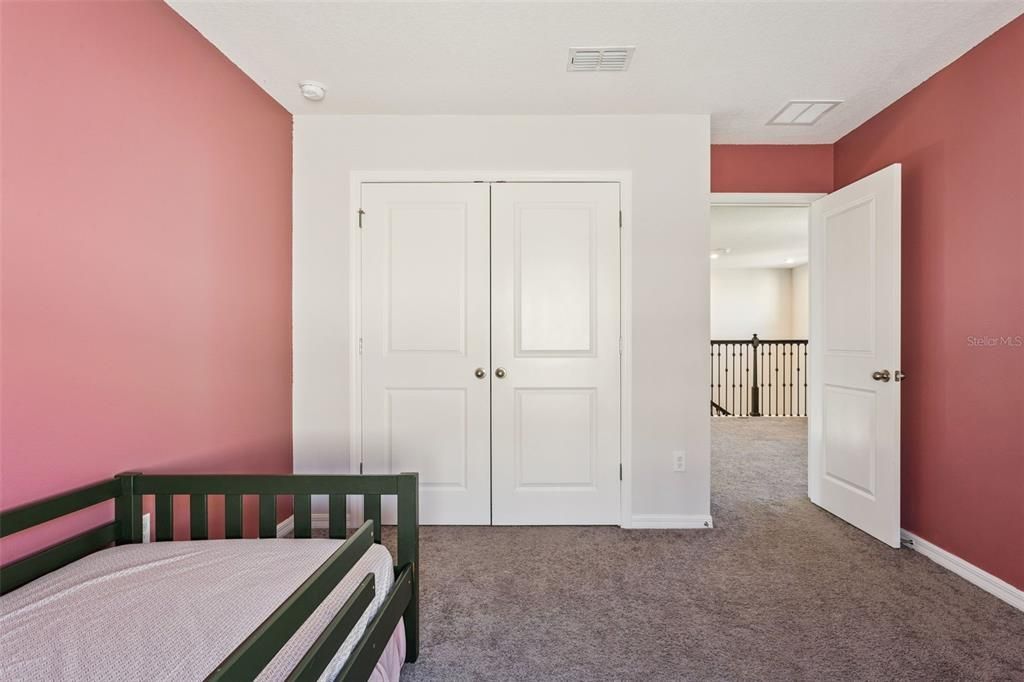 En Venta: $589,000 (4 camas, 3 baños, 3021 Pies cuadrados)