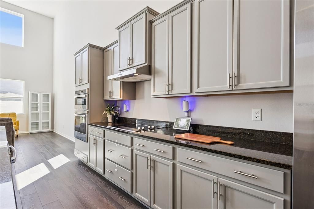 En Venta: $589,000 (4 camas, 3 baños, 3021 Pies cuadrados)