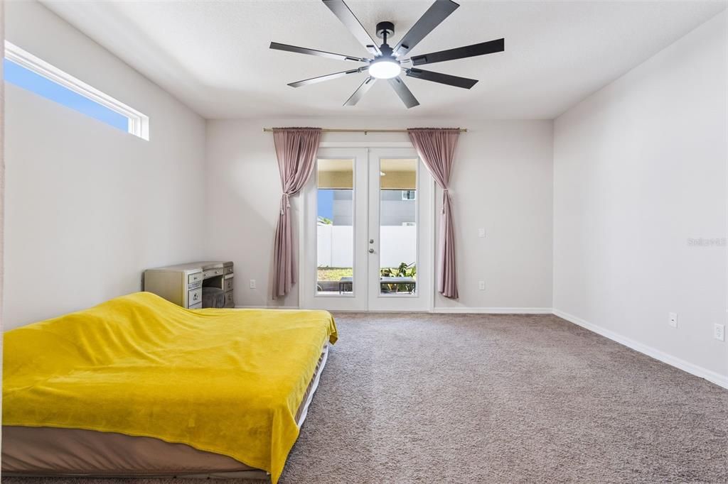 En Venta: $589,000 (4 camas, 3 baños, 3021 Pies cuadrados)