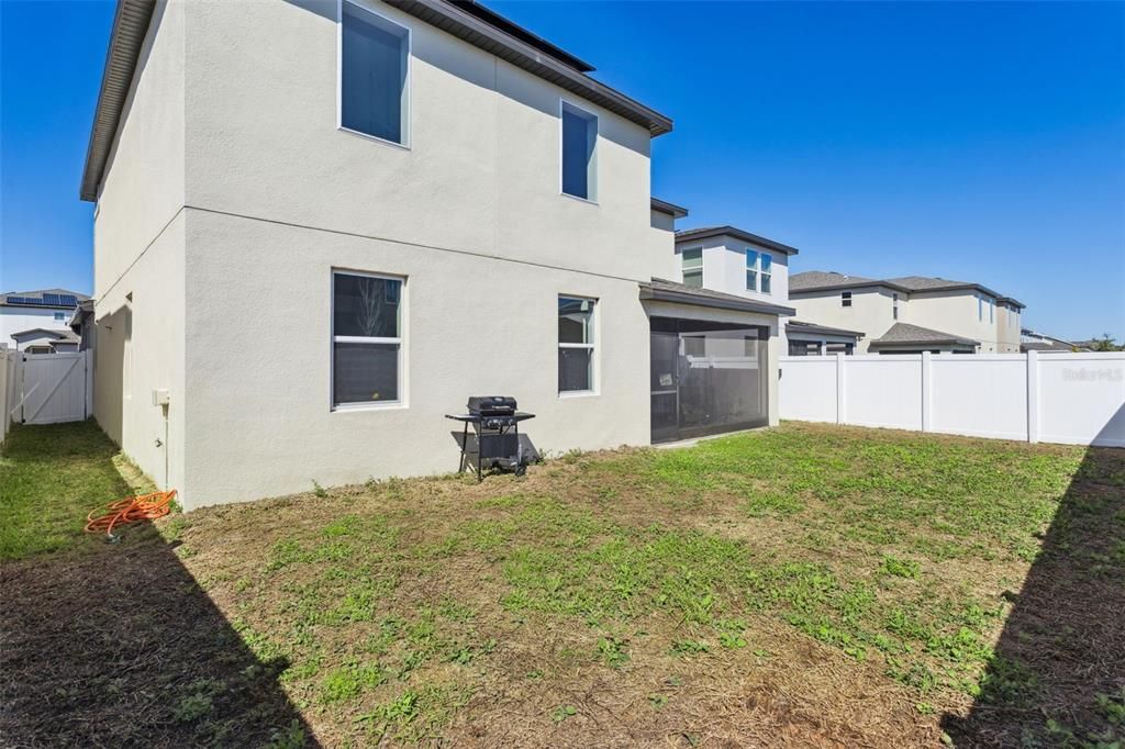 En Venta: $589,000 (4 camas, 3 baños, 3021 Pies cuadrados)