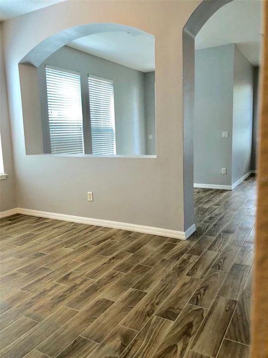 For Rent: $2,350 (3 beds, 2 baths, 1635 Square Feet)