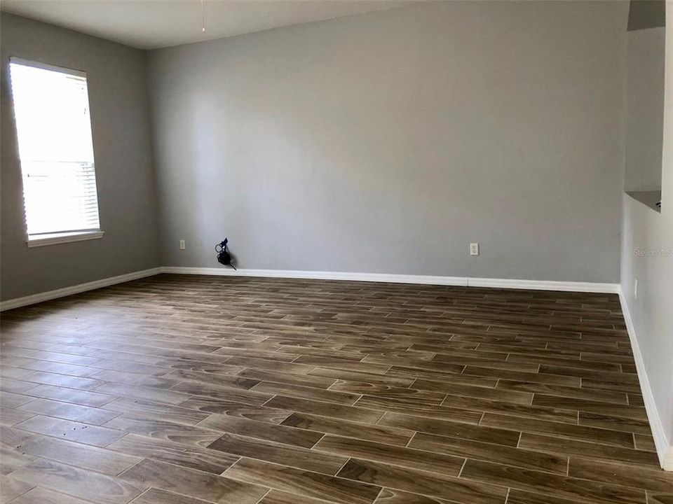 For Rent: $2,350 (3 beds, 2 baths, 1635 Square Feet)