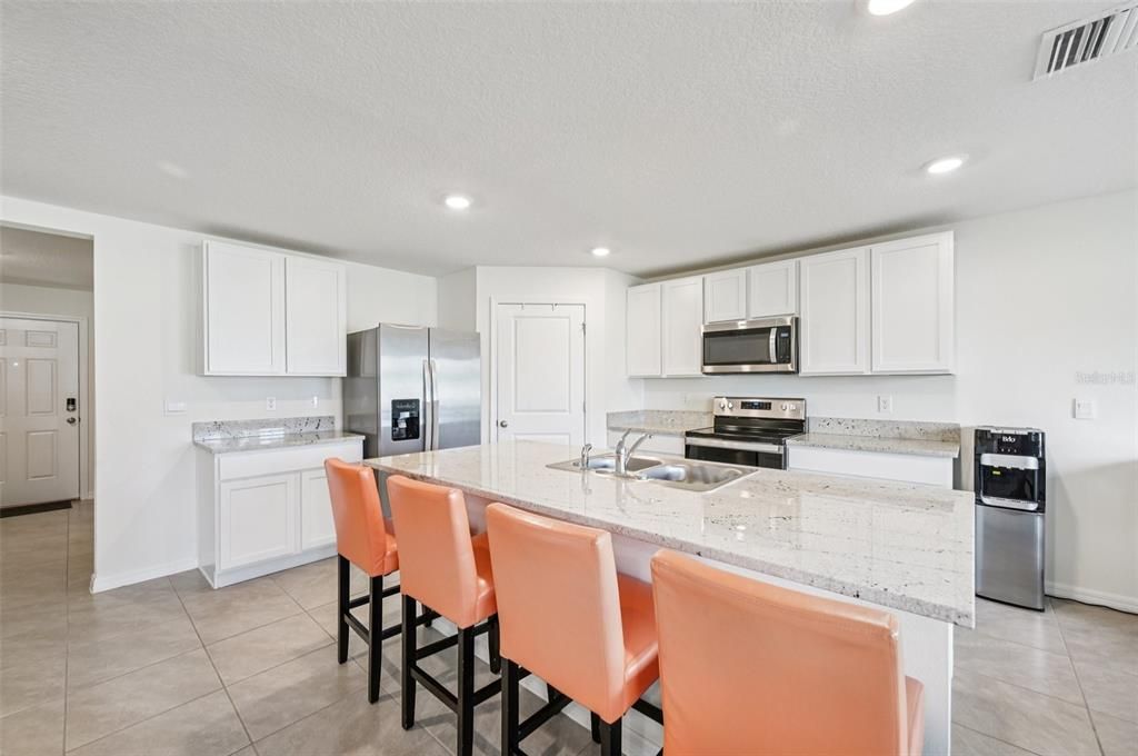 En Venta: $420,000 (5 camas, 3 baños, 2674 Pies cuadrados)