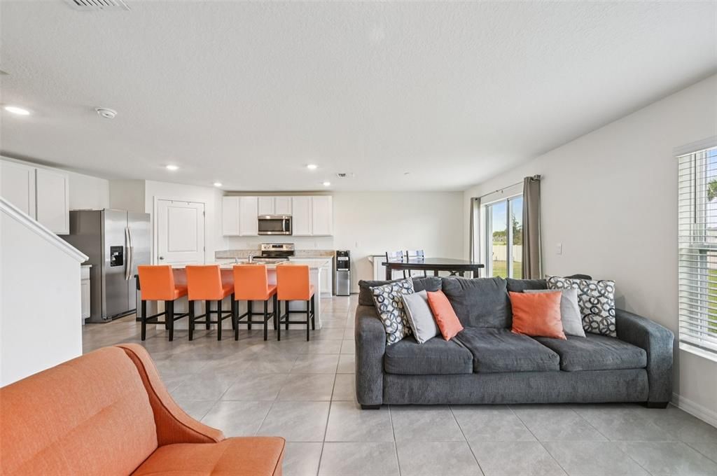 En Venta: $420,000 (5 camas, 3 baños, 2674 Pies cuadrados)