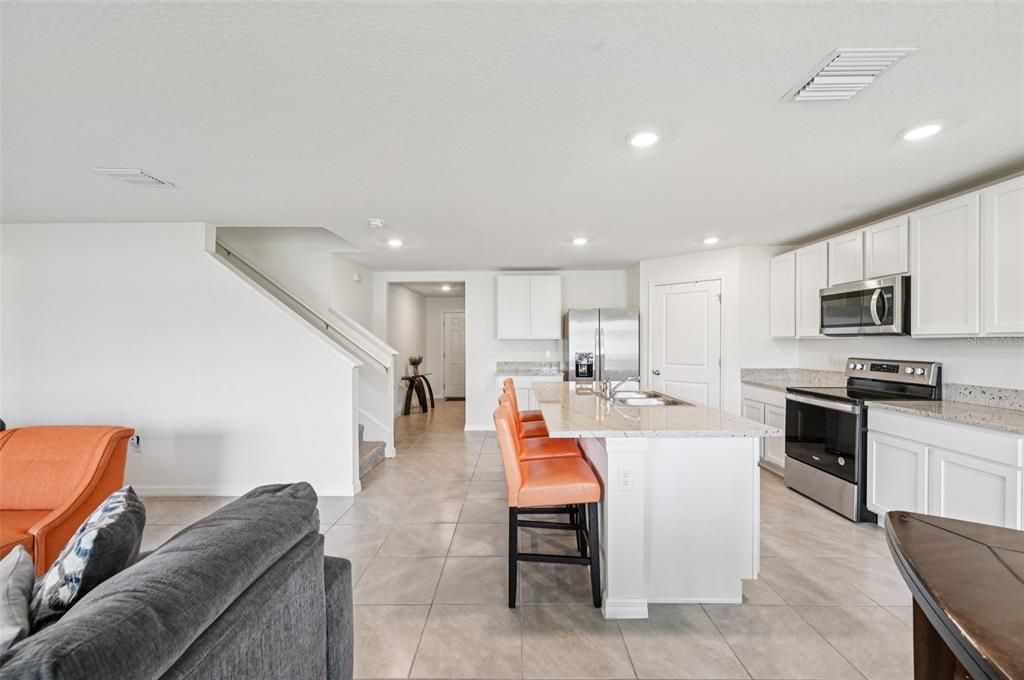 En Venta: $420,000 (5 camas, 3 baños, 2674 Pies cuadrados)