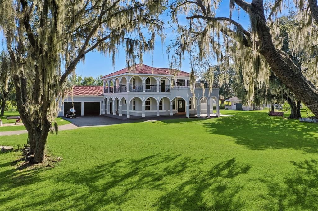 For Sale: $1,100,000 (3 beds, 4 baths, 4088 Square Feet)