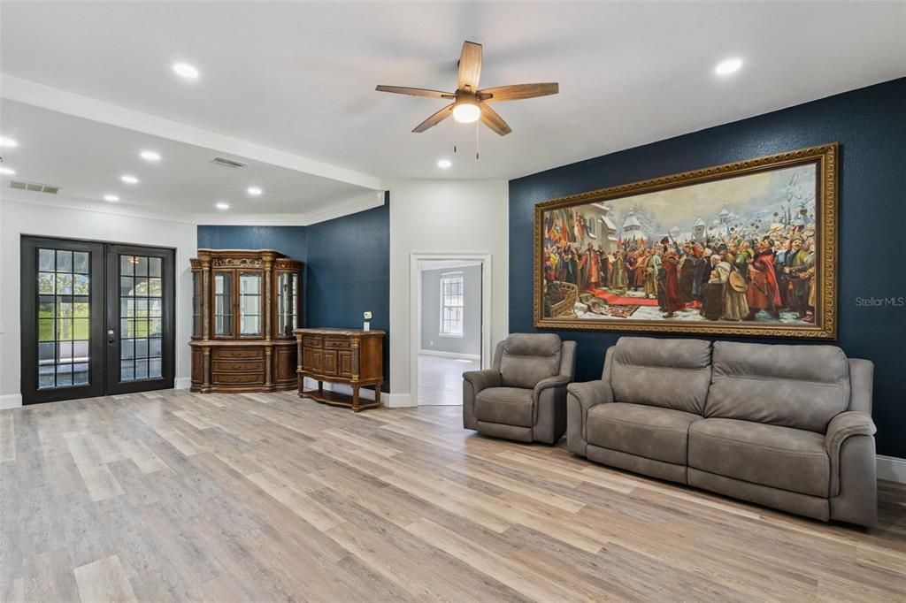 For Sale: $1,100,000 (3 beds, 4 baths, 4088 Square Feet)